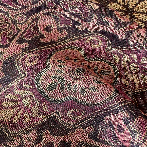 Hot Pink Shawl Pashmina with Tapestry Accents and Tassels - Picture 7 of 13